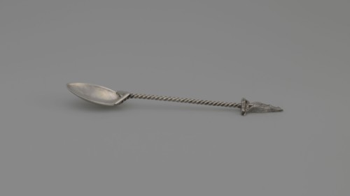 Souvenir spoon, subject: Ignacy Jan Paderewski 1860–1941 — souvenir from Paderewski's tour of