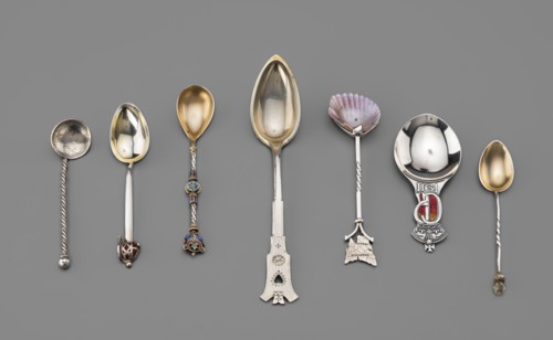 Souvenir spoon, Paderewski, Ignacy Jan 1860–1941. Souvenir spoon with a scoop from the papal medal