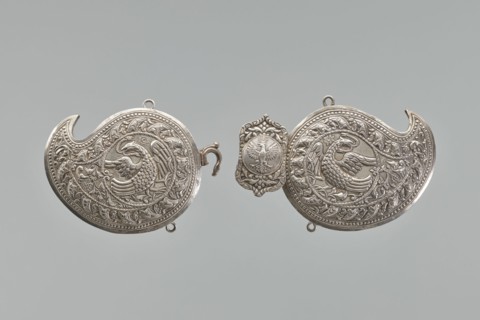 Buckle, repossession, gift. Silver buckle fastening Delya's coat, probably royal, inscription 24