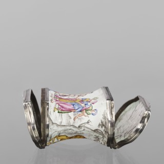 Double snuffbox, enameller LZ France?; fl. ca. 1700. Double-sided snuffbox, tall, narrowed halfway