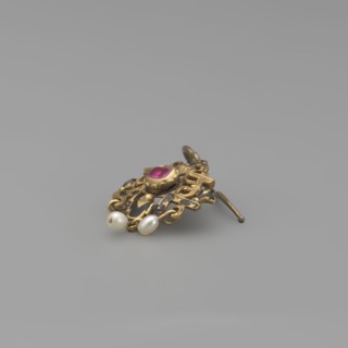 Earring, Renaissance style, 19th century, Poland, jewelry, height 3.5 cm, weight 7 g, A small