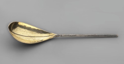 Baroque spoon, baroque style, plant ornament, pearling, cutlery. Baroque spoon with a