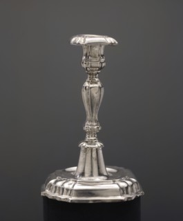 Candlestick, Junge, Andreas I fl. 1710–1757 goldsmith; single-candle candlestick, smooth on a
