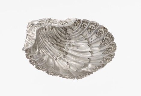 Platter in the form of a shell, Atkin Brothers Silversmith Ltd Sheffield; goldsmith and silversmith
