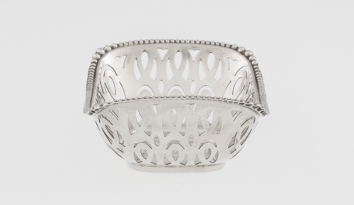 Openwork basket by Steinhart & Co Birmingham, London; goldsmith, merchant; fl. 1897–1930. Openwork