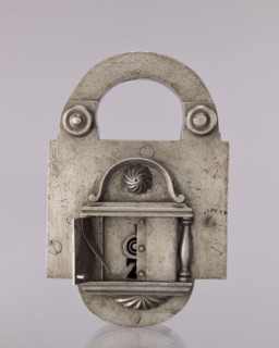 Rectangular padlock with a bow, 19th century, Polesie, locksmithing; height 18.3 cm, width 11.7 cm,