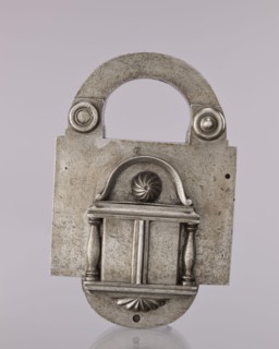 Rectangular padlock with a bow, 19th century, Polesie; locksmithing; height 18.3 cm, width 11.7 cm,