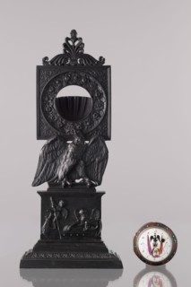 Watch stand with watch, Königlich-Preussische Eisengiesserei in Berlin fl. 1804–1874 ironworks or