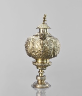 Water tincture, Schweiger, Matthias fl. ca. 1623–1635 goldsmith, herms decorative elements, lions,