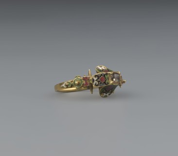 women's ring, 19th century, Poland, jewelry, height 2.4 cm, width 2.1 cm, A gold ring with ornate