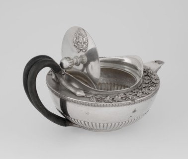 Teapot, Rundell Bridge & Rundell fl. ca. 1788–1845 goldsmiths, Scott, Digby & Smith, Benjamin fl.