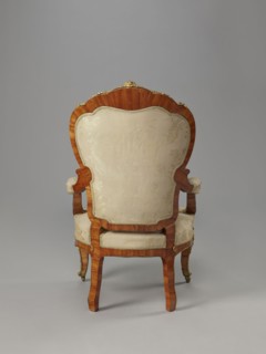 Armchair, origin unknown, rocaille ornament, neo-Rococo style; motifs: flowers, acanthus, fêtes