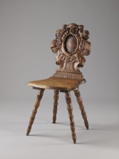 Stool, ca. 1850, possibly Warsaw; neo-Renaissance style; piece of furniture — seating; height 90