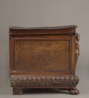 Chest, acanthus twig, fantastic animals, fantastic figures, snakes, coats of arms, herms decorative