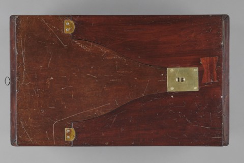 Bidet, unknown origin, hygiene; cuboid mahogany bidet containing a plated container of the same