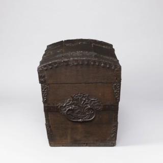Chest, creator unknown, provenance unknown. Dowry chest with convex lid and side walls slightly
