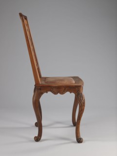 Chair, origin unknown, Rococo style, volutes, plant decoration, acanthus, shells, female figures,
