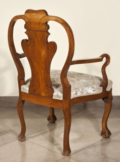 Armchair, animal paws, shells ornament, plant decoration, acanthus ornament, Neo-Baroque style.