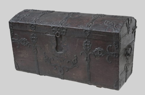 Chest, provenance unknown, plant decoration, flowers, Baroque style, wall-mounted chest, oak with