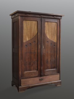 Wardrobe, vernacularism style, plant decorations, Zakopane style. A cubicle-shaped wardrobe in the