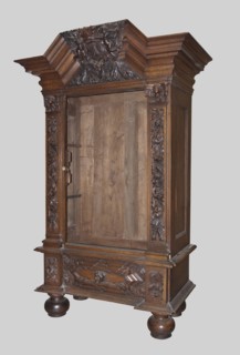 Wardrobe, provenance, putti; baroque style; coats of arms; plant decoration; lion masks;
