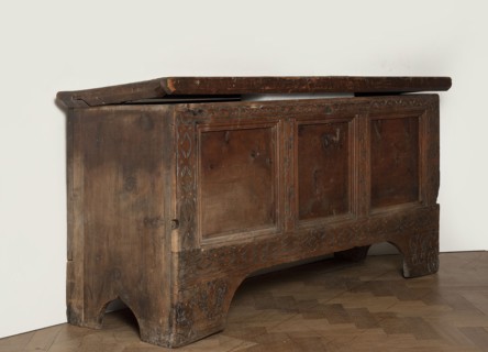 Chest, Gothic style, floral and geometric ornament, repossession, pre-war collection, chest with