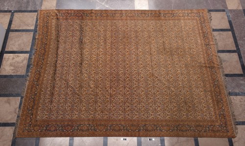 Carpet, Knotted decorative woven fabric carpet, 19th century, Iran. In the central field on a light