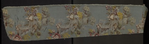 Fabric fragment, silk fabric, patterned, preserved selvedge, Taffeta background in blue-green,