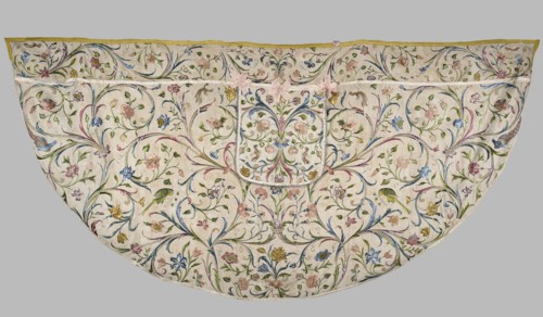 Cope, Cope made of embroidered silk fabric with linen lining; the silk backing of the embroidery