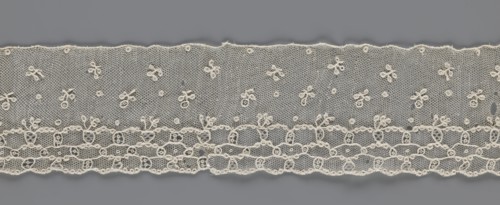 Lace fragment, lace, Edge ornament on one side - a kind of net with numerous loops, small round and