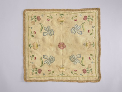 Church napkin, Church paraments; flowers; leaves; plant ornaments; sacred art. Napkin of white silk