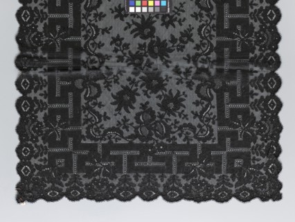 Shawl, shawl; shawls; fashion; women's clothing; clothing accessories; floral ornaments; meander