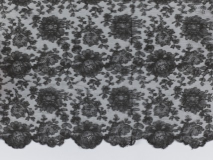 Shawl, shawls, floral ornaments, clothing accessories, women's clothing, fashion, Pattern on a mesh
