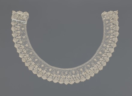 Collar, Repossession, Women's clothing accessory, lace, 19th century, possibly France. The collar