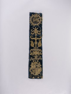 Chasuble pillar, embroidery, coats of arms, liturgical vestments, Sreniawa coat of arms, Slepowron