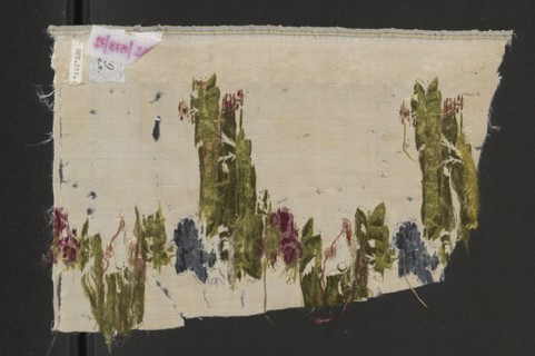 Fabric fragment, fragments of silk fabrics, patterned fabrics, fabrics with preserved selvedge,