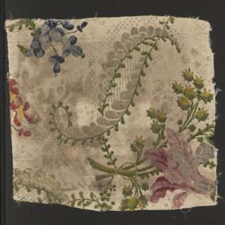 Fragment of fabric, fabrics, fragments of silk patterned fabric, 18th-century silk fabric.