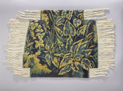 Tapestry covering, flowers, leaves, floral ornaments, fabrics, interior decorations, decorative