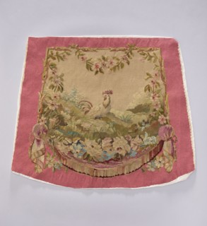 Tapestry covering, creator, flowers, leaves, floral ornaments, roosters, boys; decorative fabrics