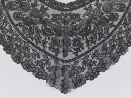 Mantilla, purchase provenance; floral ornaments; Chantilly lace; lace; clothing accessory; women's