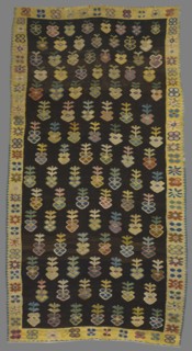Kilim, kilim; decorative fabric with floral patterns; Poland; 18th–19th century. Kilim with motifs