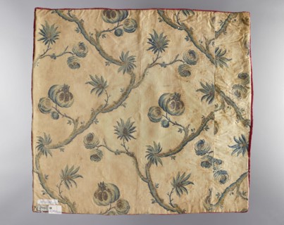 Velum;, revindication provenance; church vestments; embroidery; flowers, leaves, plant ornaments;