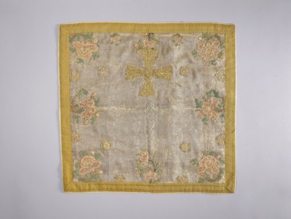 Velum, church vestment, floral motifs, flowers, leaves, plant ornaments, sacred art, churches and