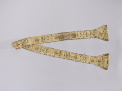 Stole, Church paraments; liturgical vestment made of silk, embroidered with carnation sprig motifs