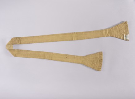 Stole, 18th century, Poland; liturgical vestment, embroidered, length 208 cm, width 18 cm. The item