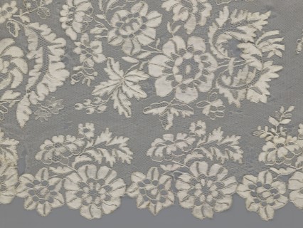 Shawl, shawl; 19th century, Europe; clothing accessory for women; lace with serrated edges;