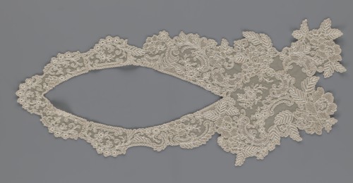 Collar, origin unknown, floral ornaments, clothing accessory for women's fashion, embroidery,