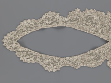 Collar, creator unknown, origin unknown, floral ornaments; clothing accessory for women's fashion;