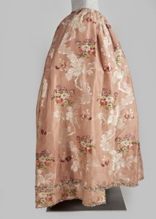 Robe à la française dress, floral ornaments, ribbon, flower bouquets, robe à la française, ruffles,
