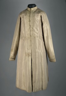 Zupan, noted. Polish clothing; painter Franciszek Teodor Eysmond 1859–1931 associated. Geometric